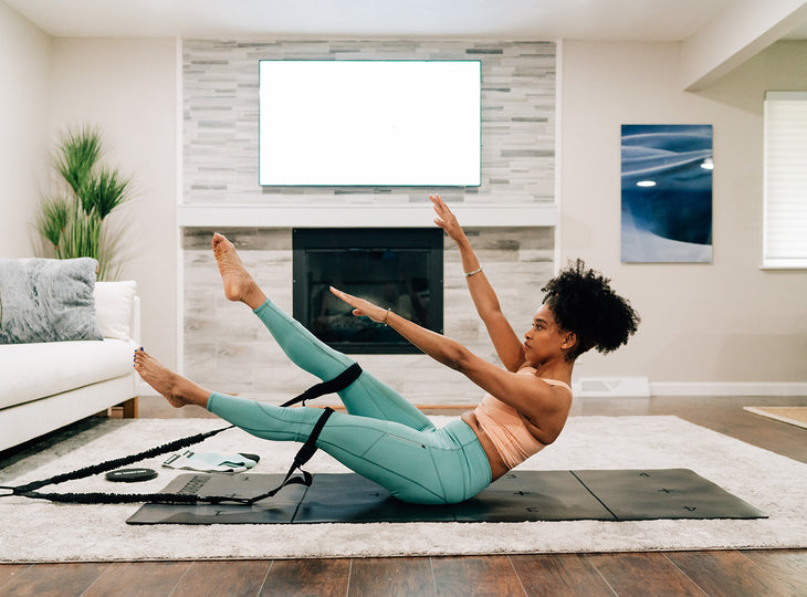 Pilates reformer inspired movements at home or on the go with the Corefirst  Trainer! Thank you @soul_studioak for these great #Corefirstpilates